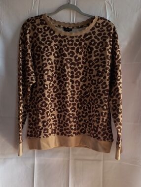 Talbots Leopard-Print Crewneck Sweater/Sweatshirt in Brown and Tan